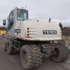 foto 16t excavator Terex TW130