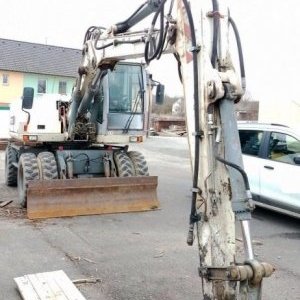 foto 16t excavator Terex TW130